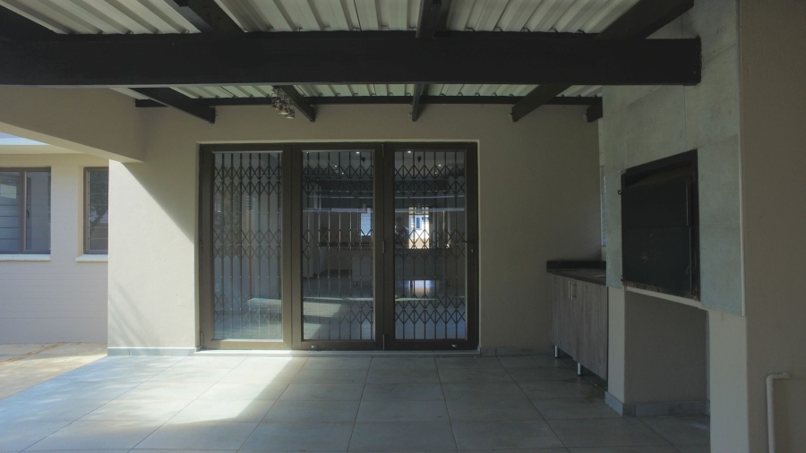 3 Bedroom Property for Sale in Geelhoutpark North West